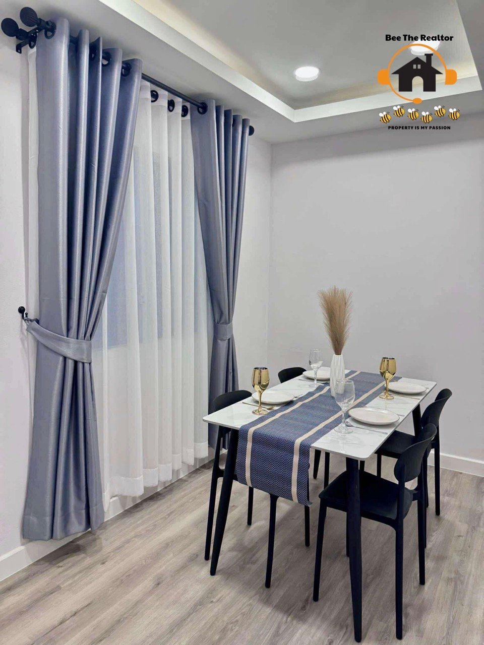 145FEA1715766B2DBD2B1C93BADC51B3-(W) Large