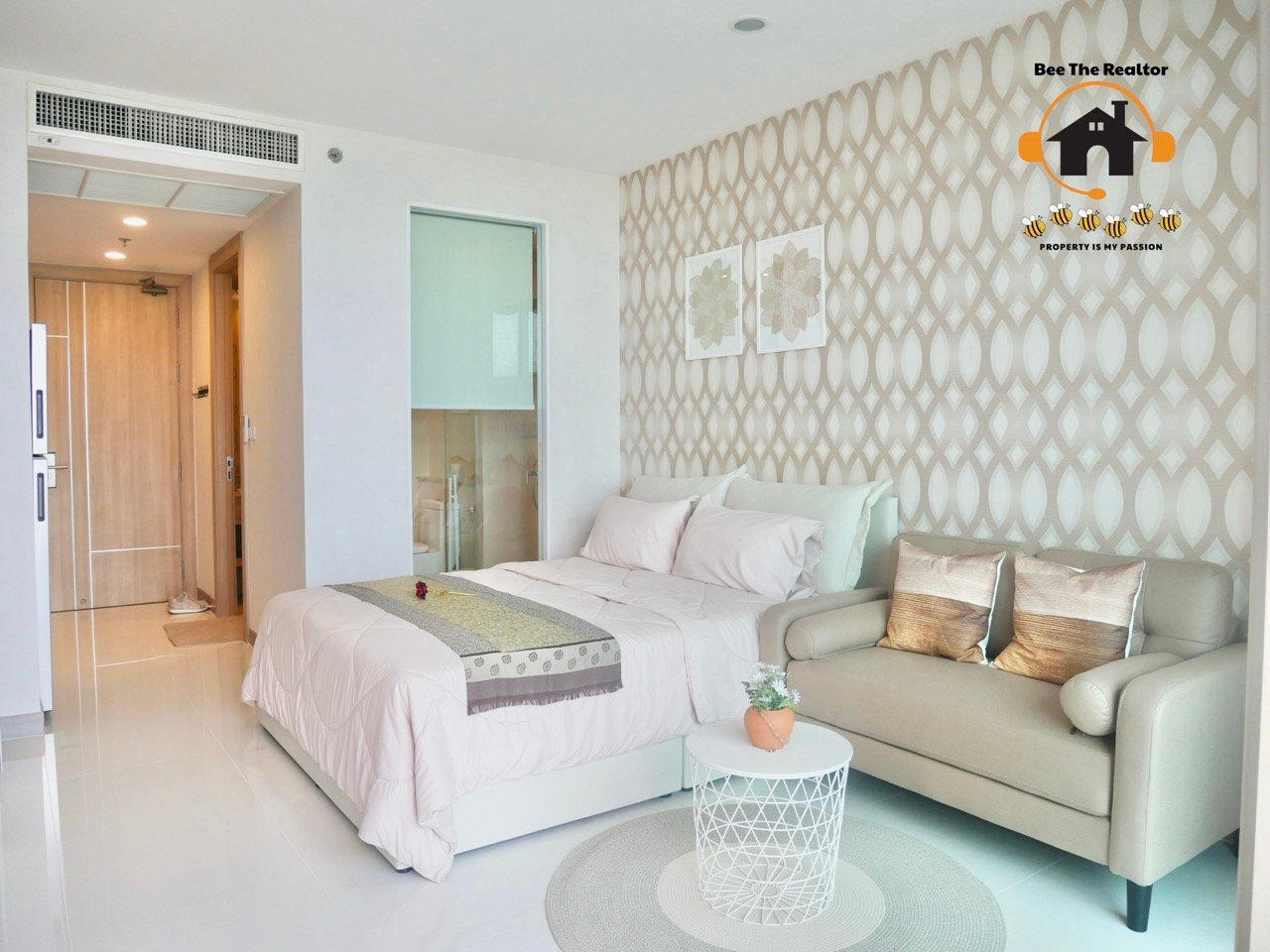 25681113-195054888-(W) 2 Large