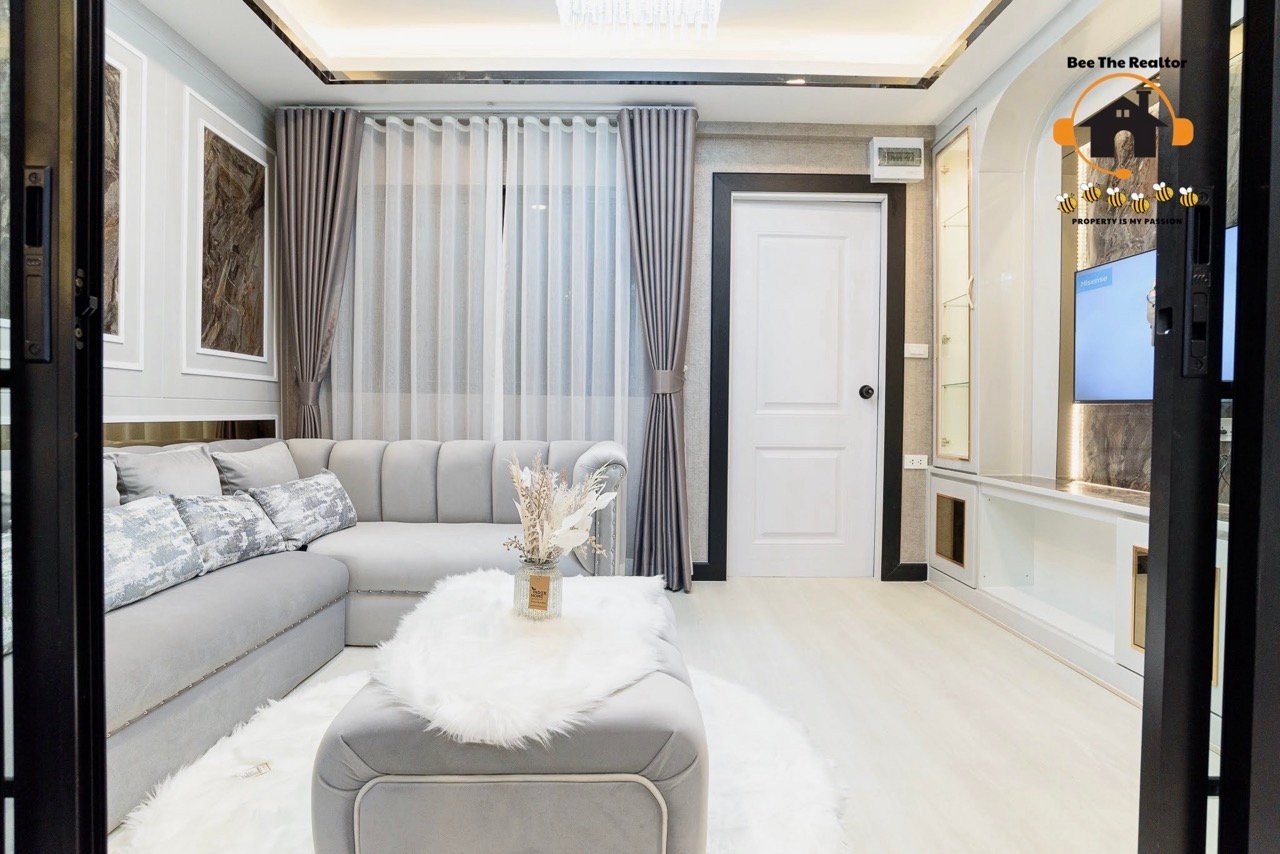 579330344_4186414161577390_7235724670409455318_N (1)-(W) Large