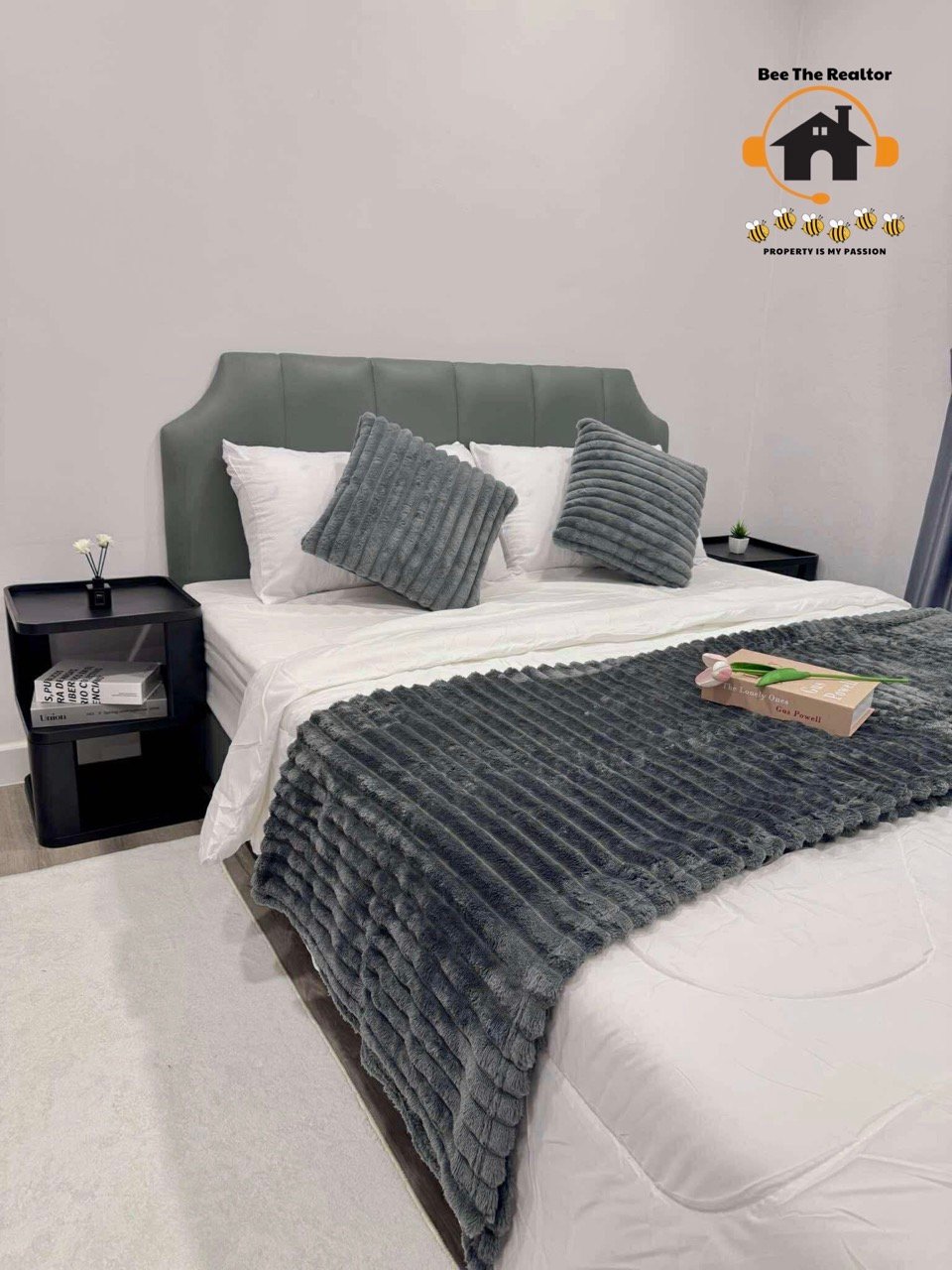 CD71DD02F1C934EF21DF01E47B9298E1-(W) Large