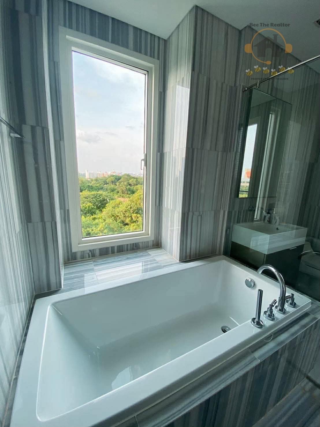 37CC65E3542656EAD0E37EF1A7266C66-(W)